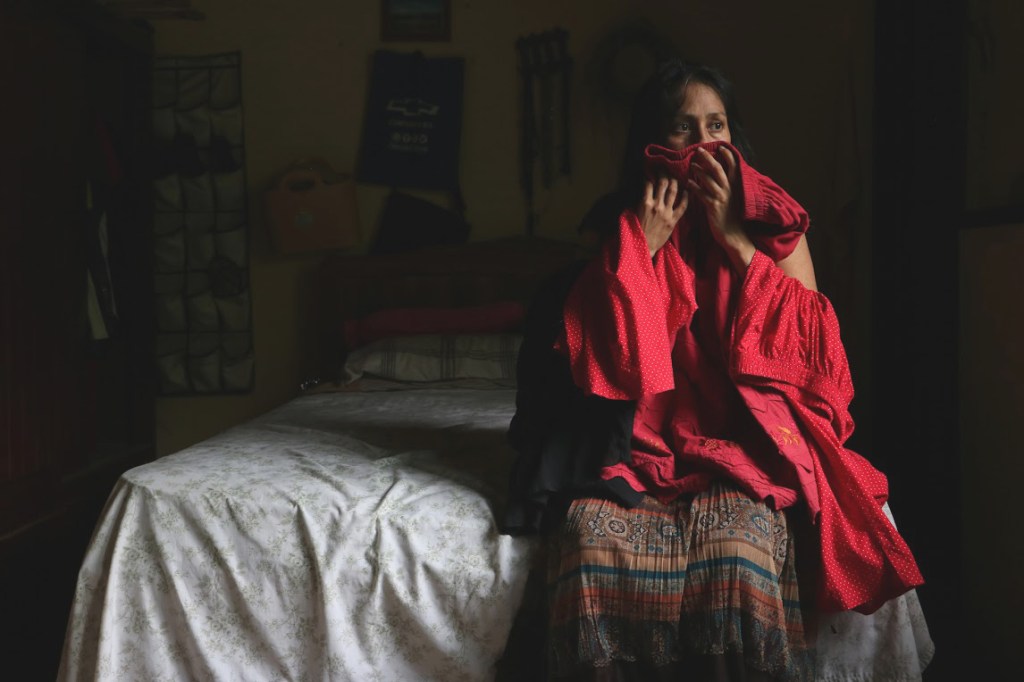 Claudia López Terroso. Aroma y luz (Estén tus ojos&nbsp;abiertos)